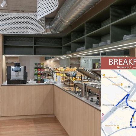 Hotel Reverie - Dependance, Check-In At Metropolitan Star ブラチスラヴァ エクステリア 写真
